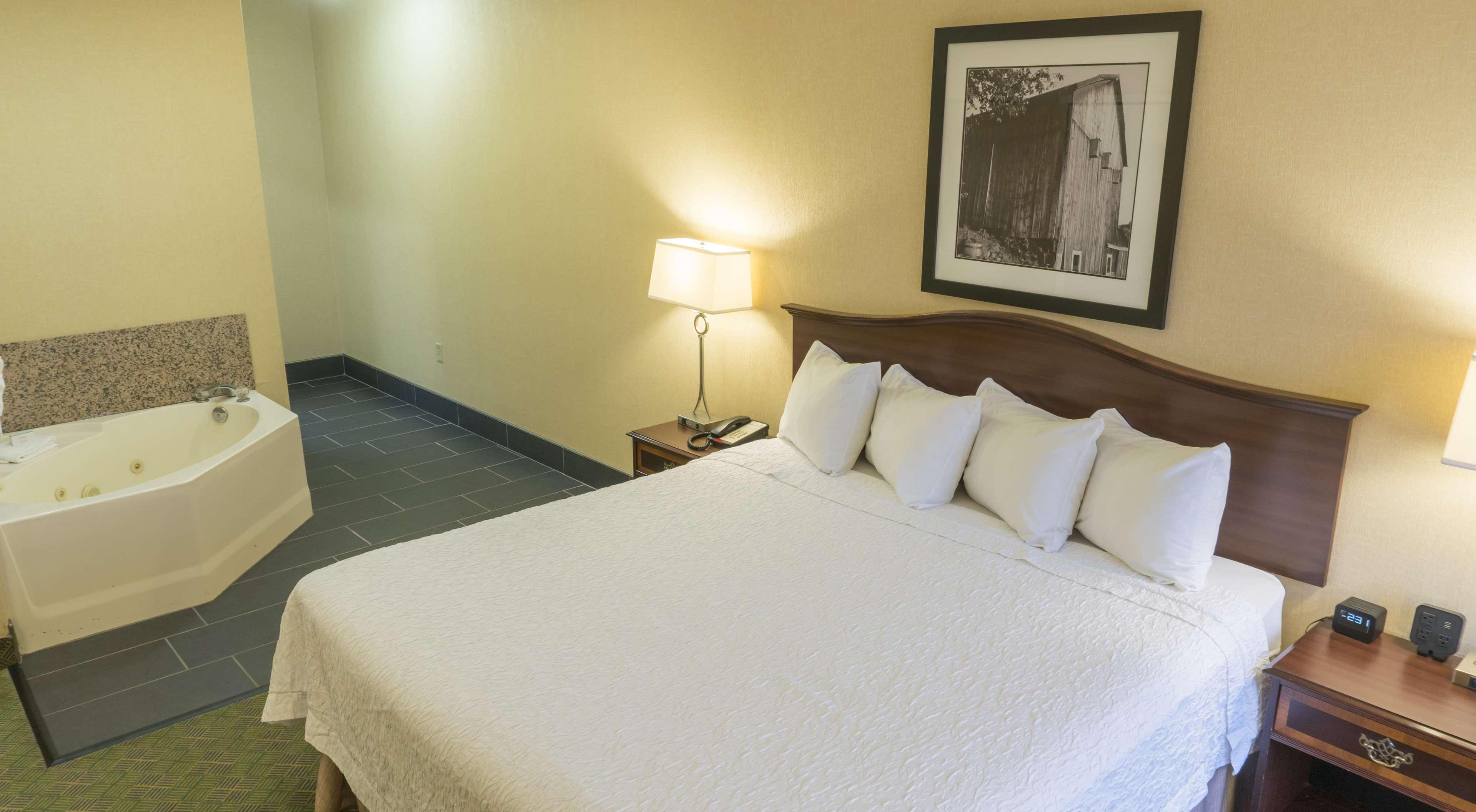 Hampton Inn New Philadelphia Dış mekan fotoğraf